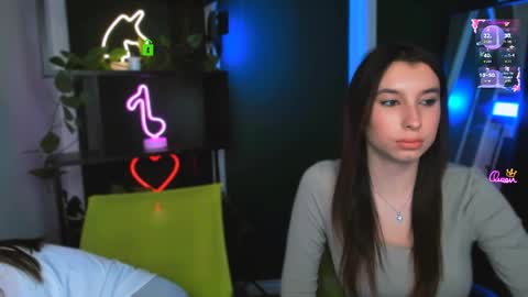 dolly_sunshine online show from April 2026 11:30:02 AM