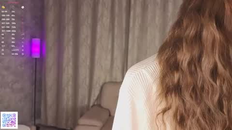 Emilia online show from November 2025 04:14:02 AM