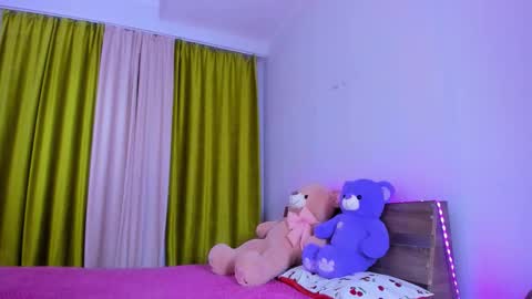 Dollya online show from September 2025 12:54:01 PM