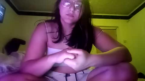 Snapshot of dolytorres chatting on January 2026 11:36:01 PM Doly online show from January 2026 11:36:01 PM
