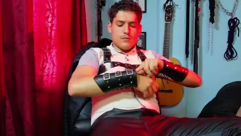 Diego Castell online show from June 2026 07:48:01 PM