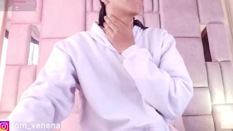 dom_veneno online show from February 2026 06:58:02 PM