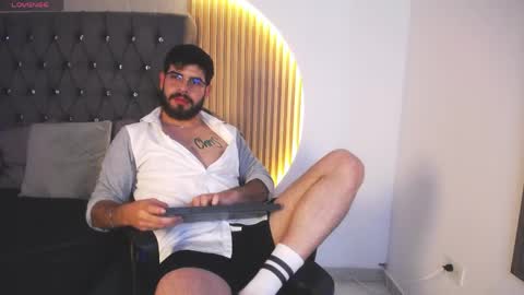 Snapshot of domboy_ chatting on May 2026 08:03:02 PM domboy online show from May 2026 08:03:02 PM