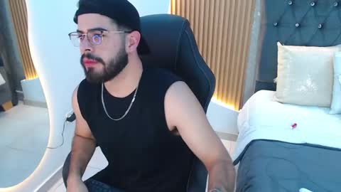 Snapshot of domboy_ chatting on May 2026 08:05:02 PM domboy online show from May 2026 08:05:02 PM