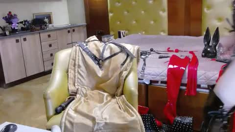 Snapshot of domcaprisse chatting on May 2026 11:37:02 AM domcaprisse online show from May 2026 11:37:02 AM