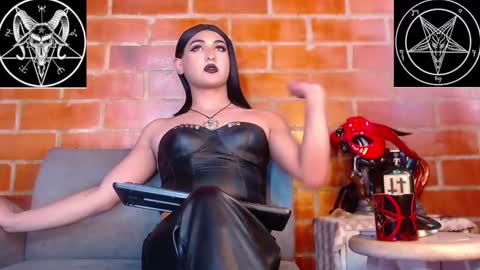 Snapshot of domina_lilith chatting on February 2025 03:37:02 PM Lilith online show from February 2025 03:37:02 PM