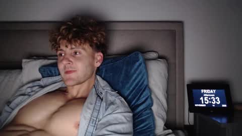 Snapshot of dominantalex182 chatting on November 2025 03:33:01 PM Alex... online show from November 2025 03:33:01 PM