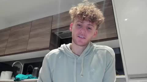 Snapshot of dominantalex182 chatting on December 2025 03:19:01 PM Alex... online show from December 2025 03:19:01 PM