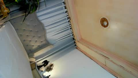 Snapshot of dominantgoddessontop chatting on September 2025 07:17:02 PM CALL ME BABY BELLA online show from September 2025 07:17:02 PM