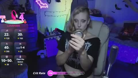 Bigbearnbunnyboy online show from May 2026 10:17:02 PM