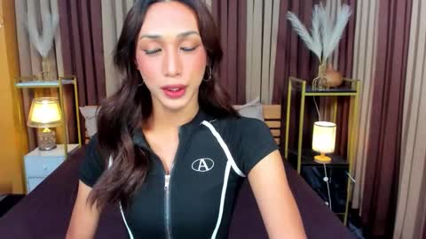 Wayne online show from October 2025 08:50:02 PM