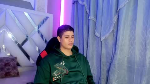 Snapshot of dominic_connor chatting on February 2026 03:40:02 AM DOMI online show from February 2026 03:40:02 AM