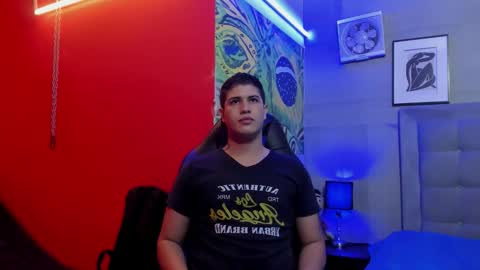 Snapshot of dominic_connor chatting on February 2026 03:07:01 AM DOMI online show from February 2026 03:07:01 AM