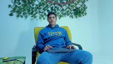 Snapshot of dominic_connor chatting on February 2026 03:37:02 AM DOMI online show from February 2026 03:37:02 AM