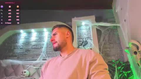 Snapshot of dominic_de_luca chatting on October 2025 02:45:01 AM dominic de luca online show from October 2025 02:45:01 AM