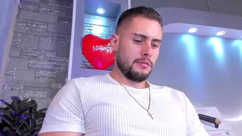 Snapshot of dominic_de_luca chatting on February 2026 04:19:02 AM dominic de luca online show from February 2026 04:19:02 AM