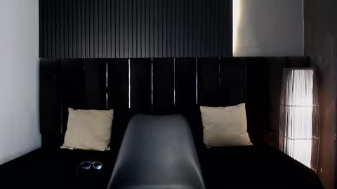 Snapshot of dominic_ghost chatting on September 2025 12:43:02 AM Dominic online show from September 2025 12:43:02 AM