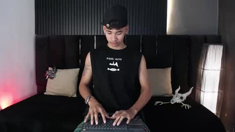 Snapshot of dominic_ghost chatting on October 2025 08:31:01 PM Dominic online show from October 2025 08:31:01 PM