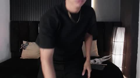 Snapshot of dominic_ghost chatting on October 2025 12:36:02 AM Dominic online show from October 2025 12:36:02 AM