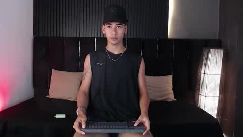 Snapshot of dominic_ghost chatting on November 2025 11:18:01 PM Dominic online show from November 2025 11:18:01 PM