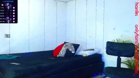 Snapshot of dominic_hanks chatting on January 2025 07:51:02 AM DOMINIC AND ANDREW online show from January 2025 07:51:02 AM