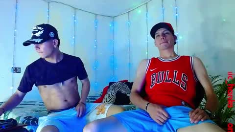 Snapshot of dominic_hanks chatting on February 2025 05:42:02 AM DOMINIC AND ANDREW online show from February 2025 05:42:02 AM