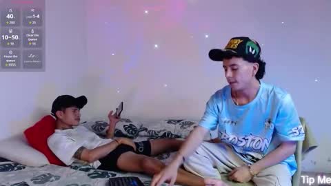 Snapshot of dominic_hanks chatting on October 2025 05:08:02 AM DOMINIC AND ANDREW online show from October 2025 05:08:02 AM