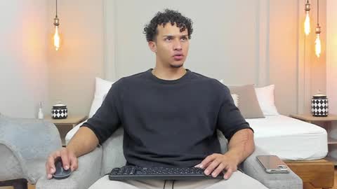 Dominick Star online show from February 2025 04:06:01 AM