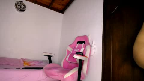   online show from April 2026 11:35:02 PM