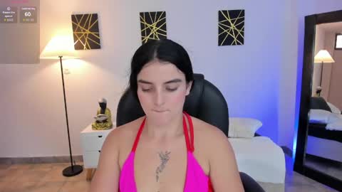 Dominika  online show from April 2026 08:40:02 PM