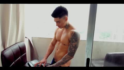 Snapshot of dominiofit chatting on February 2025 02:27:02 PM Only fans Ronnie col---InstaRonniecolleman online show from February 2025 02:27:02 PM