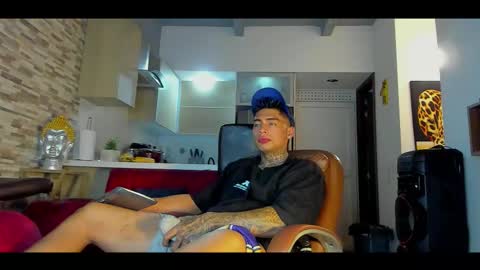 Snapshot of dominiofit chatting on October 2025 02:23:02 AM Only fans Ronnie col---InstaRonniecolleman online show from October 2025 02:23:02 AM