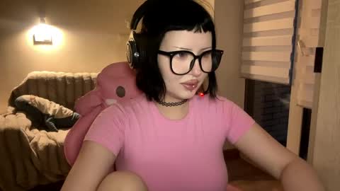 Snapshot of dominiquebreakey chatting on May 2026 02:14:01 PM Cati online show from May 2026 02:14:01 PM