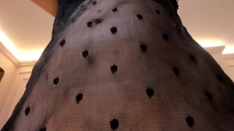 Dominique online show from December 2024 04:24:01 AM