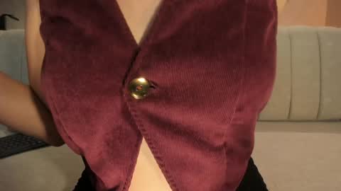 Dominique online show from January 2025 10:51:01 PM