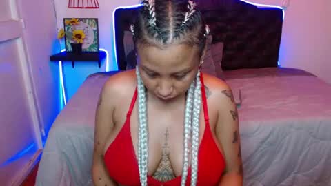 Snapshot of domink_gilr chatting on November 2025 08:52:02 AM D O M I N K online show from November 2025 08:52:02 AM