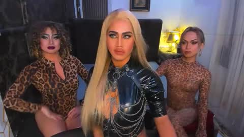 Snapshot of dominuscockwhore chatting on November 2025 08:53:02 AM blair online show from November 2025 08:53:02 AM