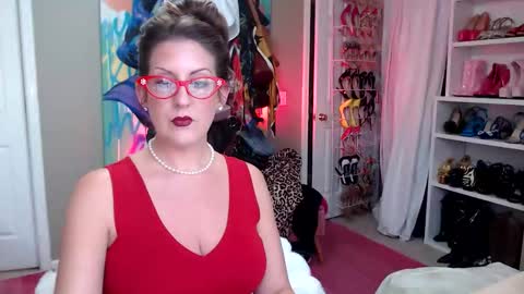 Snapshot of dommetomorrow chatting on December 2025 05:18:02 PM DommeTomorrow online show from December 2025 05:18:02 PM