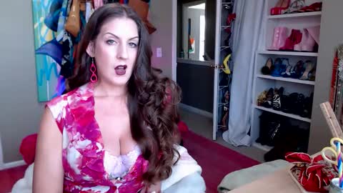 Snapshot of dommetomorrow chatting on January 2026 05:18:02 PM DommeTomorrow online show from January 2026 05:18:02 PM