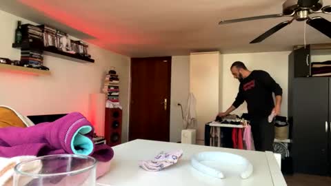 domnu_ozfutura online show from February 2025 02:02:02 PM