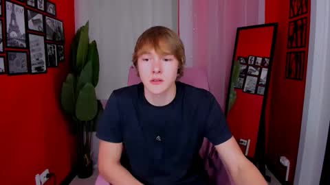 Snapshot of donald_brooks chatting on December 2025 04:05:01 PM Donald online show from December 2025 04:05:01 PM