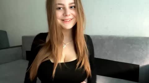 Mary online show from October 2025 01:10:01 PM