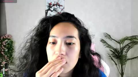 Snapshot of donnaa_drew chatting on September 2025 03:41:02 AM Aura online show from September 2025 03:41:02 AM