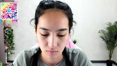 Snapshot of donnaa_drew chatting on September 2025 03:11:01 AM Aura online show from September 2025 03:11:01 AM