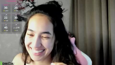 Snapshot of donnaa_drew chatting on November 2025 03:42:02 AM Aura online show from November 2025 03:42:02 AM