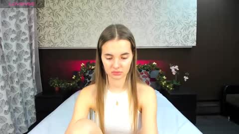 Donna On GMT2 Mon-Fri 3-9 AM online show from December 2024 10:32:02 PM