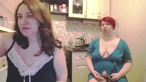 Tatiana 43 curvy sexy body and Joanna redhead 39 years online show from January 2025 04:00:02 PM