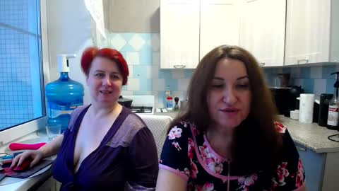 Tatiana 43 curvy sexy body and Joanna redhead 39 years online show from January 2025 07:03:01 AM