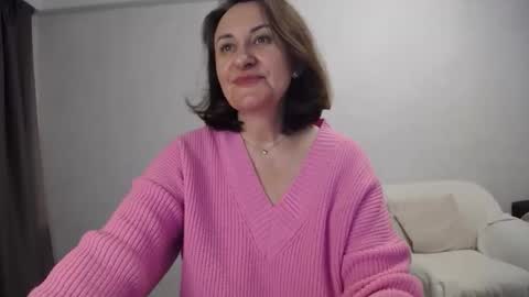 Tatiana 43 curvy sexy body and Joanna redhead 39 years online show from February 2026 07:39:02 PM