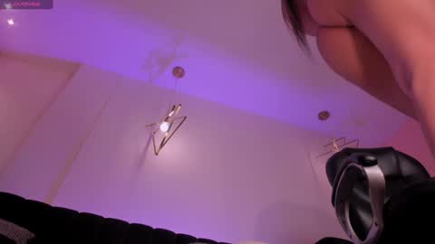  Donna Stonne  online show from December 2024 01:01:02 AM